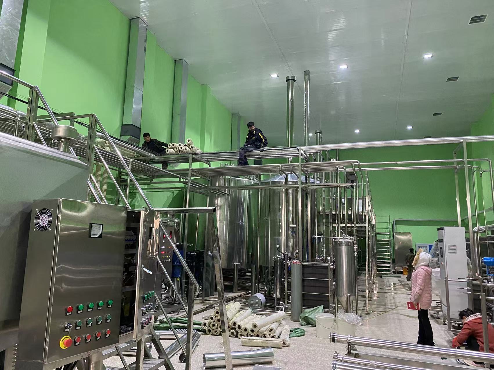 应县精酿啤酒设备厂—精酿啤酒设备制造:传承工艺与创新科技的交融